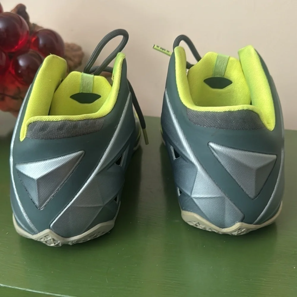 Nike Autograph Lebron James 🔥Sale🔥athletic shoes